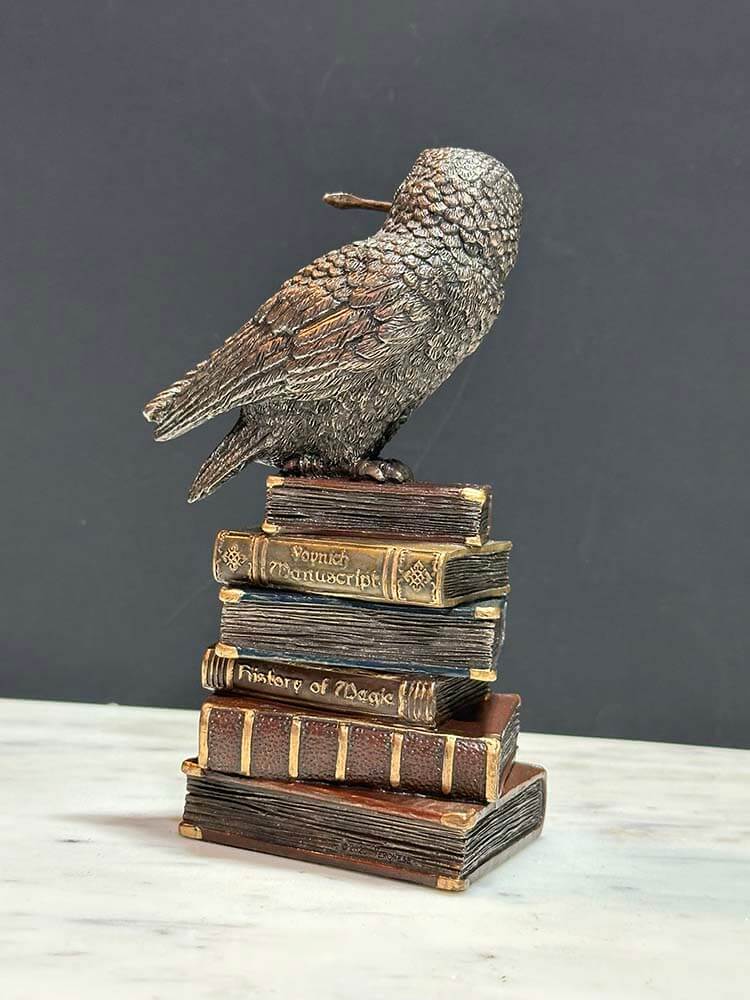 Hedwig owl ornamental piece of Harry Potter