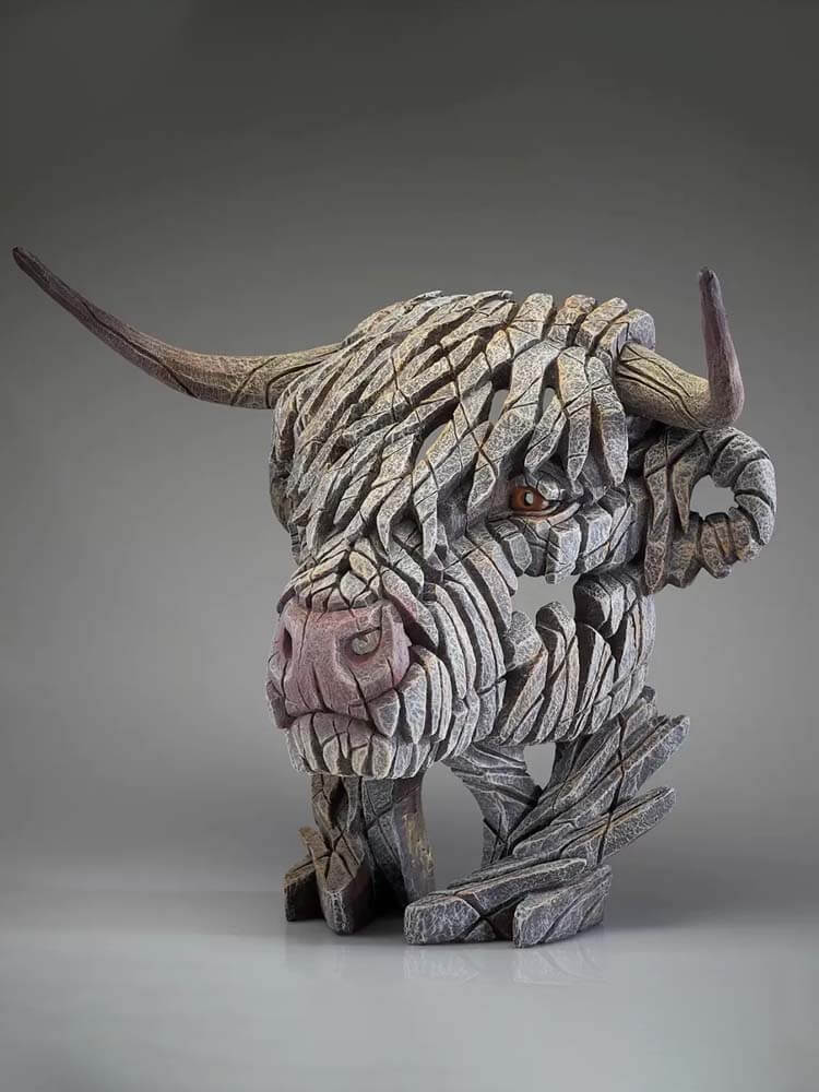 Highland Cow White bust