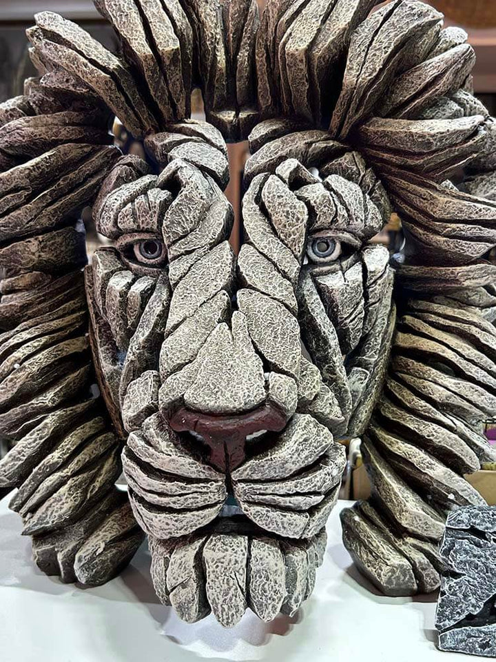 White Lion Bust Edge Sculptures