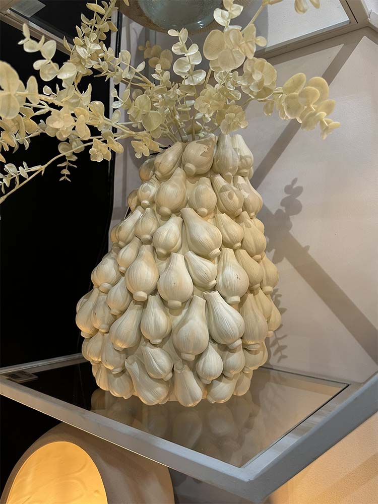 Vase Decoration GARLIC cream