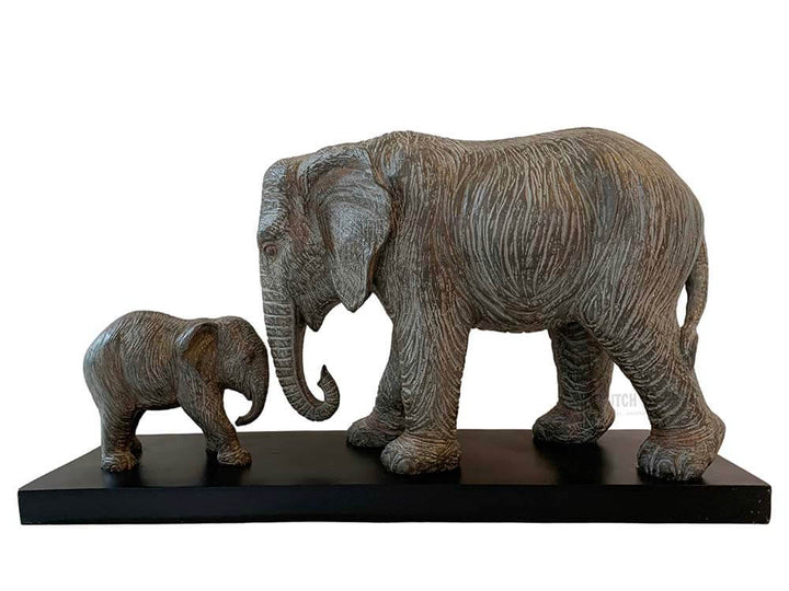 Baby and father elephant love, grey elephant family statue 