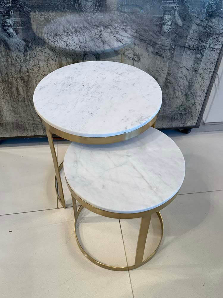  luxurious natural marble tops in white and gold table